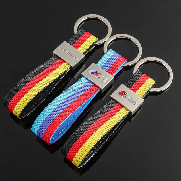 Middle Logo Silver Metal Keychain – Premium Car Key Ring for BMW ///M, Mercedes AMG & Audi S Line – Luxury Auto Key Holder