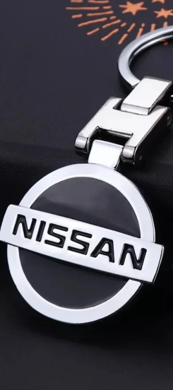 Nissan Metal Keychain – Premium Car Key Ring Key Holder for Altima, Sentra, Rogue, Patrol, Navara & GT-R | Red | 89×36mm